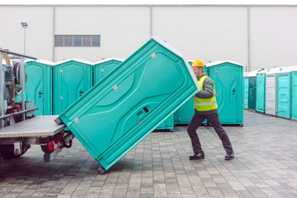 Best Portable restroom trailer rental  in Deland Southwest, FL