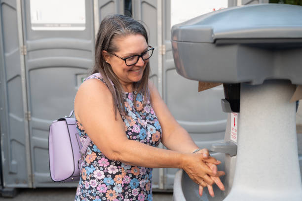 Best Portable restroom trailer rental  in Deland Southwest, FL
